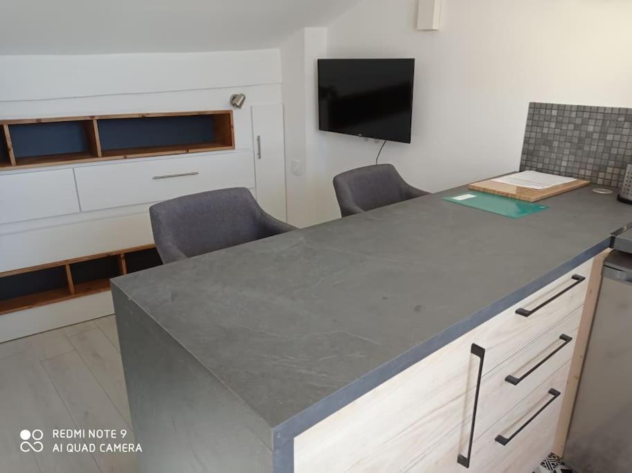 Avignon Hyper Centre:Studio Cosy Et Calme Экстерьер фото